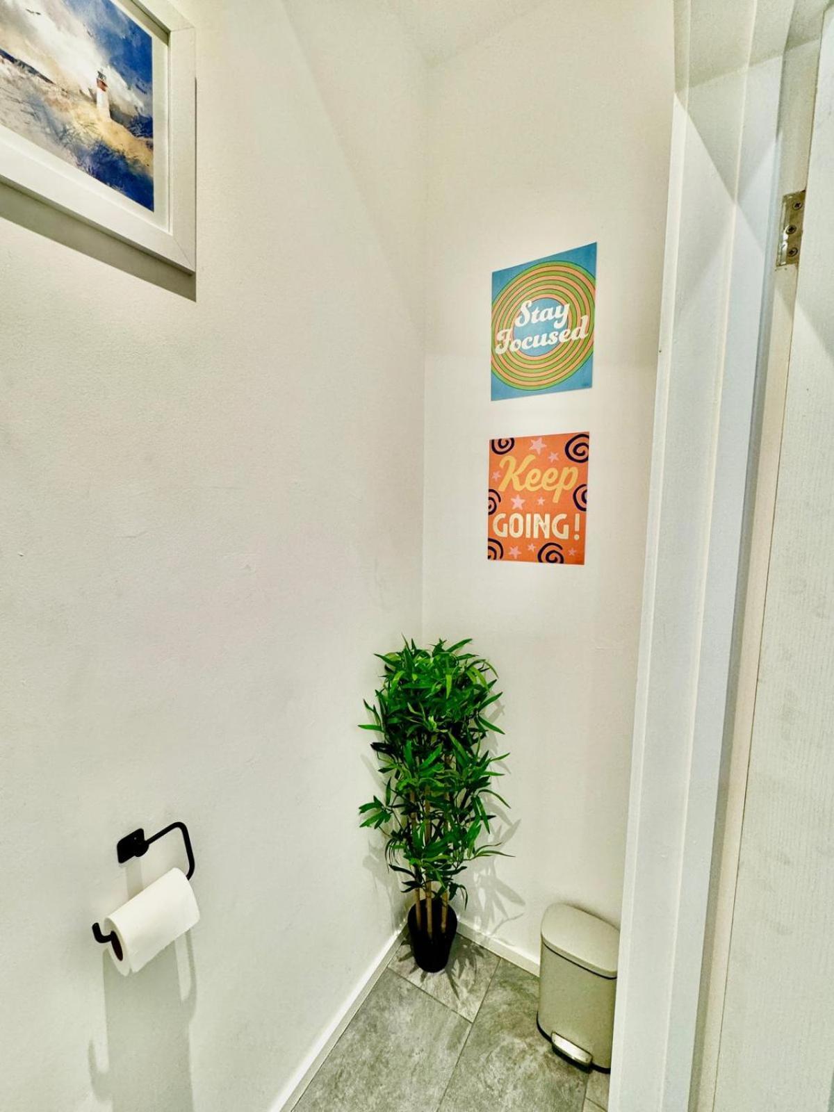 Three Bedroom House By Peacegrove Homes Short Lets & Serviced Accommodation Brighton With Free Wifi & Pet Friendly Eksteriør bilde