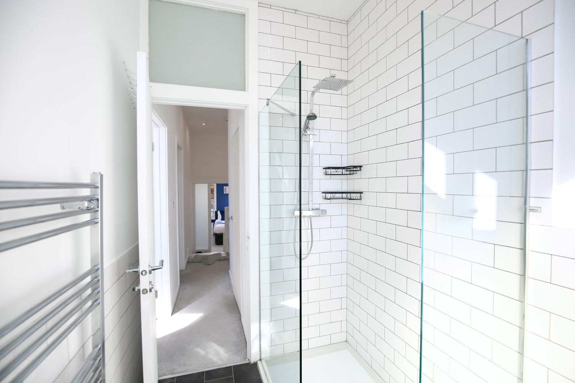 Three Bedroom House By Peacegrove Homes Short Lets & Serviced Accommodation Brighton With Free Wifi & Pet Friendly Eksteriør bilde