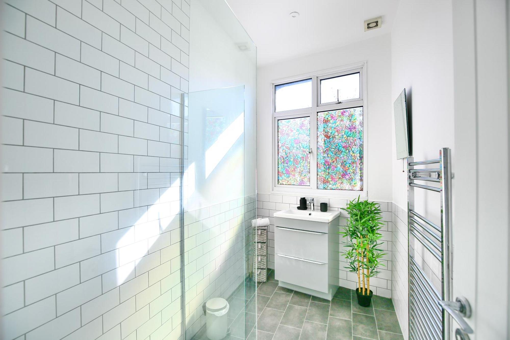 Three Bedroom House By Peacegrove Homes Short Lets & Serviced Accommodation Brighton With Free Wifi & Pet Friendly Eksteriør bilde